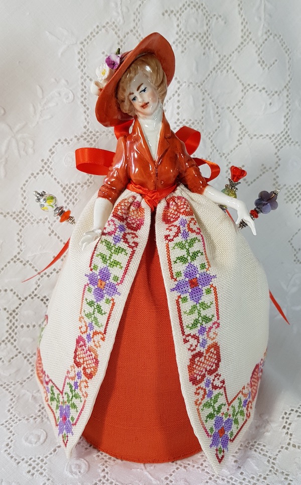 Rossella Pincushion Capodimonte doll